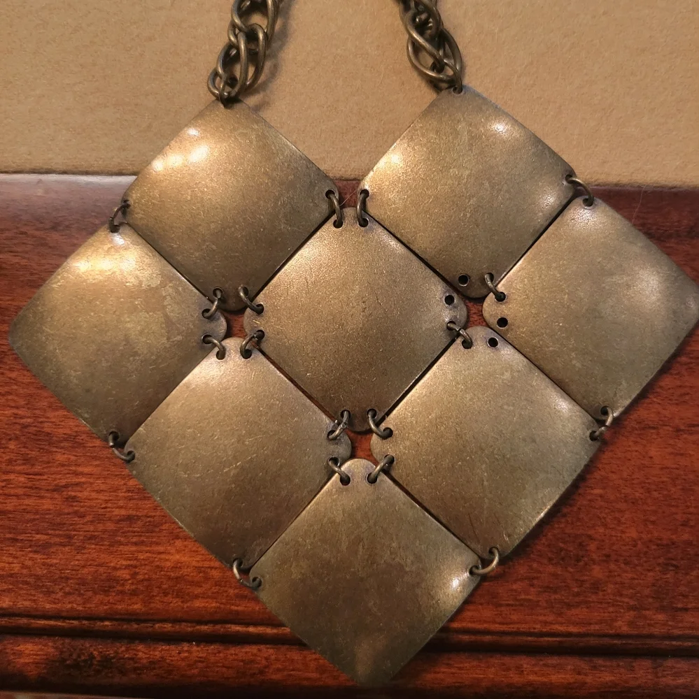 Metal vintage statement necklace - Picture 2 of 7
